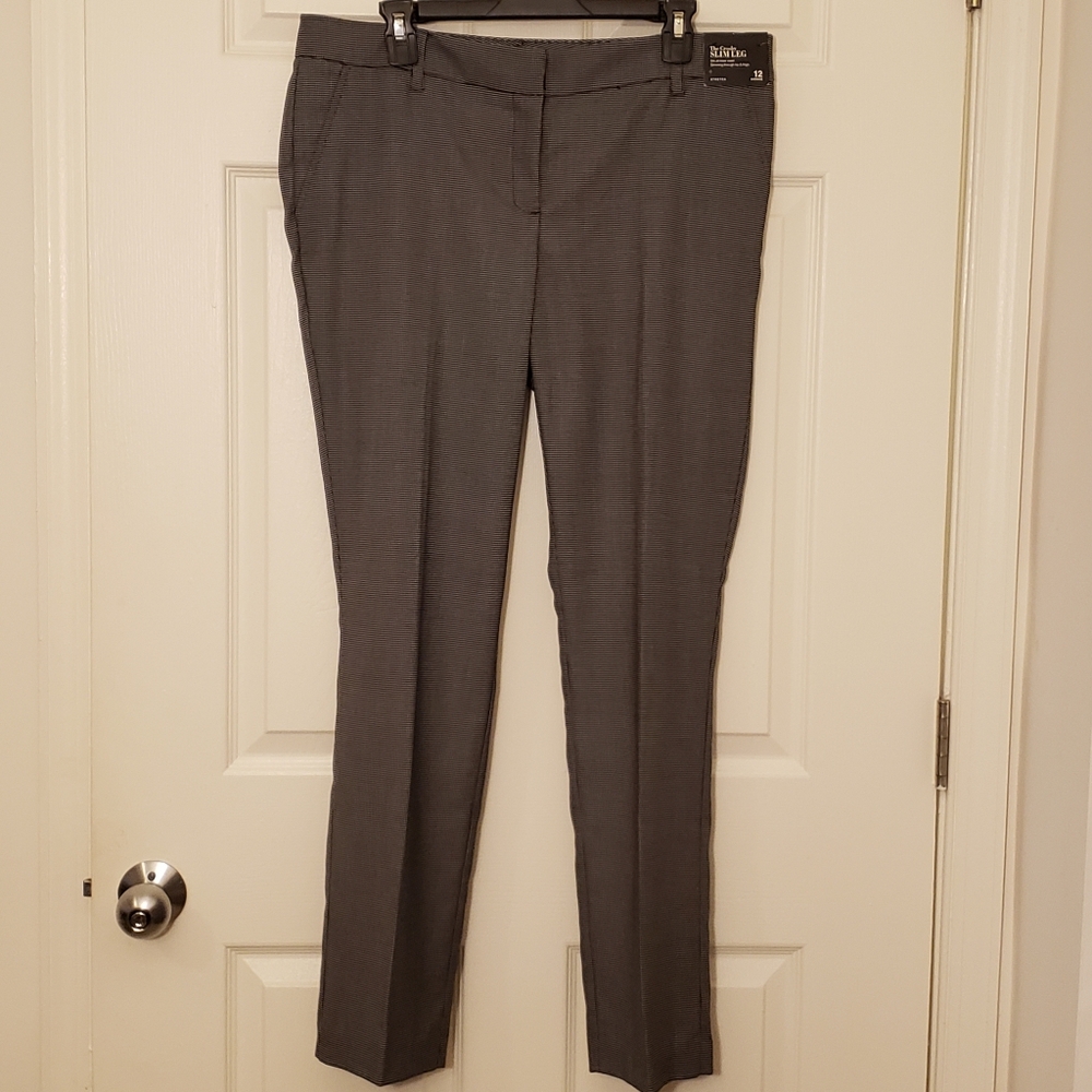 New York & Co Black and White Patterned Slim Leg Slacks NWT | Women's Size 12